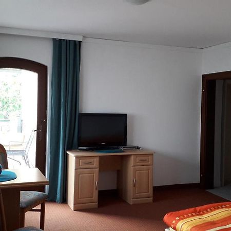 Emi Apartment Klagenfurt am Woerthersee Bagian luar foto