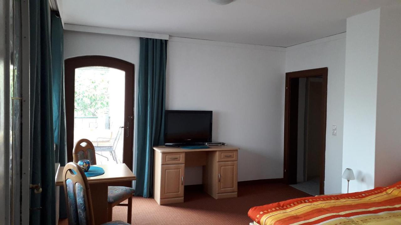 Emi Apartment Klagenfurt am Woerthersee Bagian luar foto